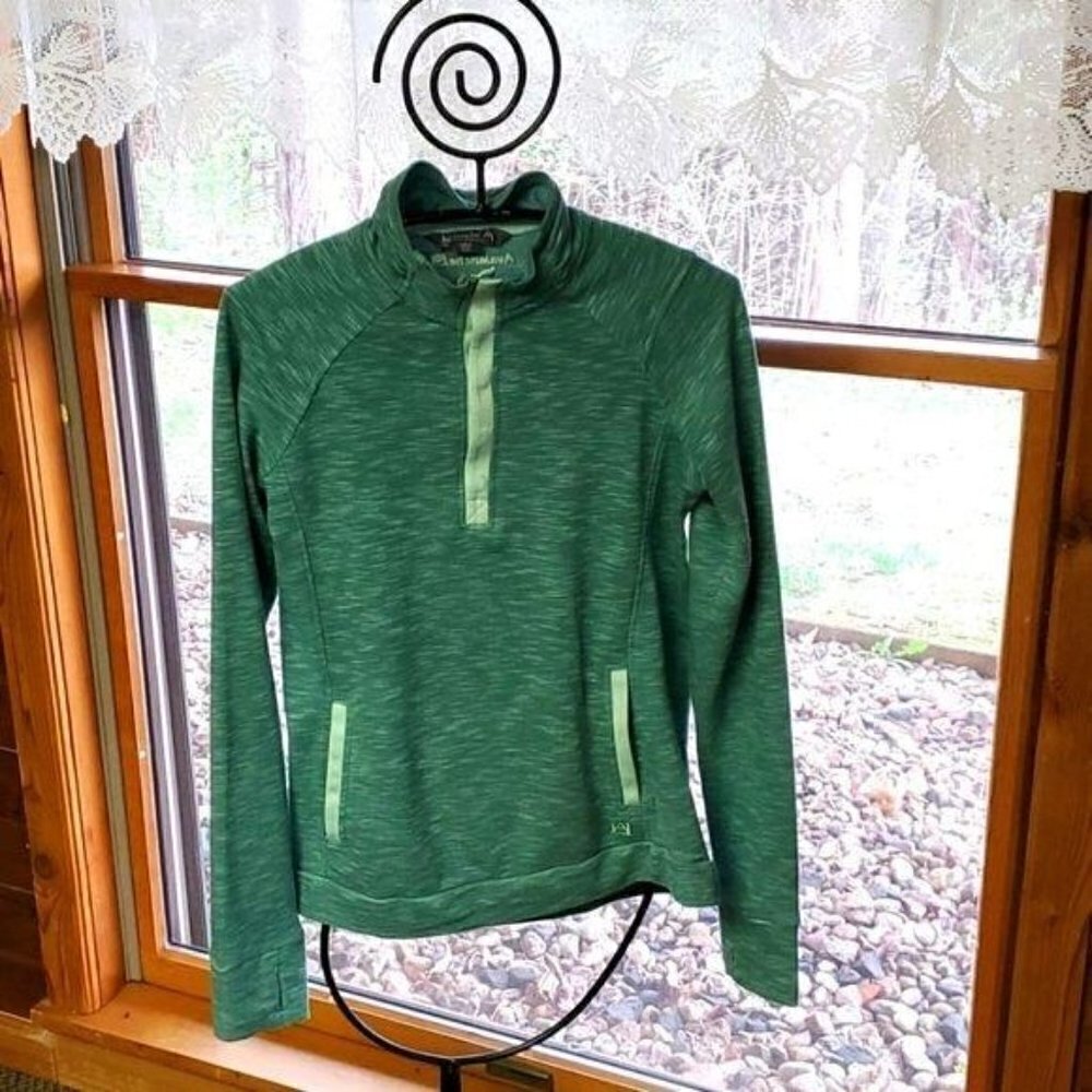 Avalanche 1/4 Snap Closure Embroudered Sz S. LS Green Pullover Shirt w/ Pockets
